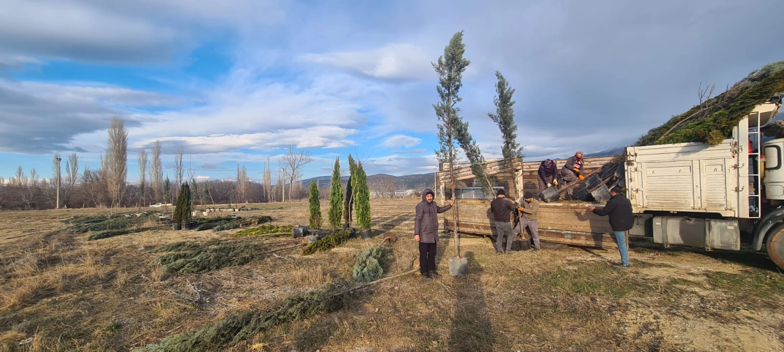 Isparta Deri OSB’de ağaçlandırma çalışmaları